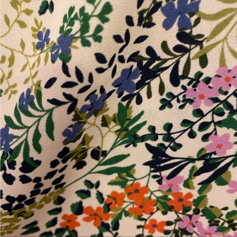 Cabi Top - Picture 4 of 5